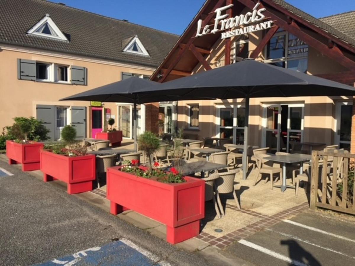 Logis Hotel L'Oree De Chartres - Barjouville Bagian luar foto