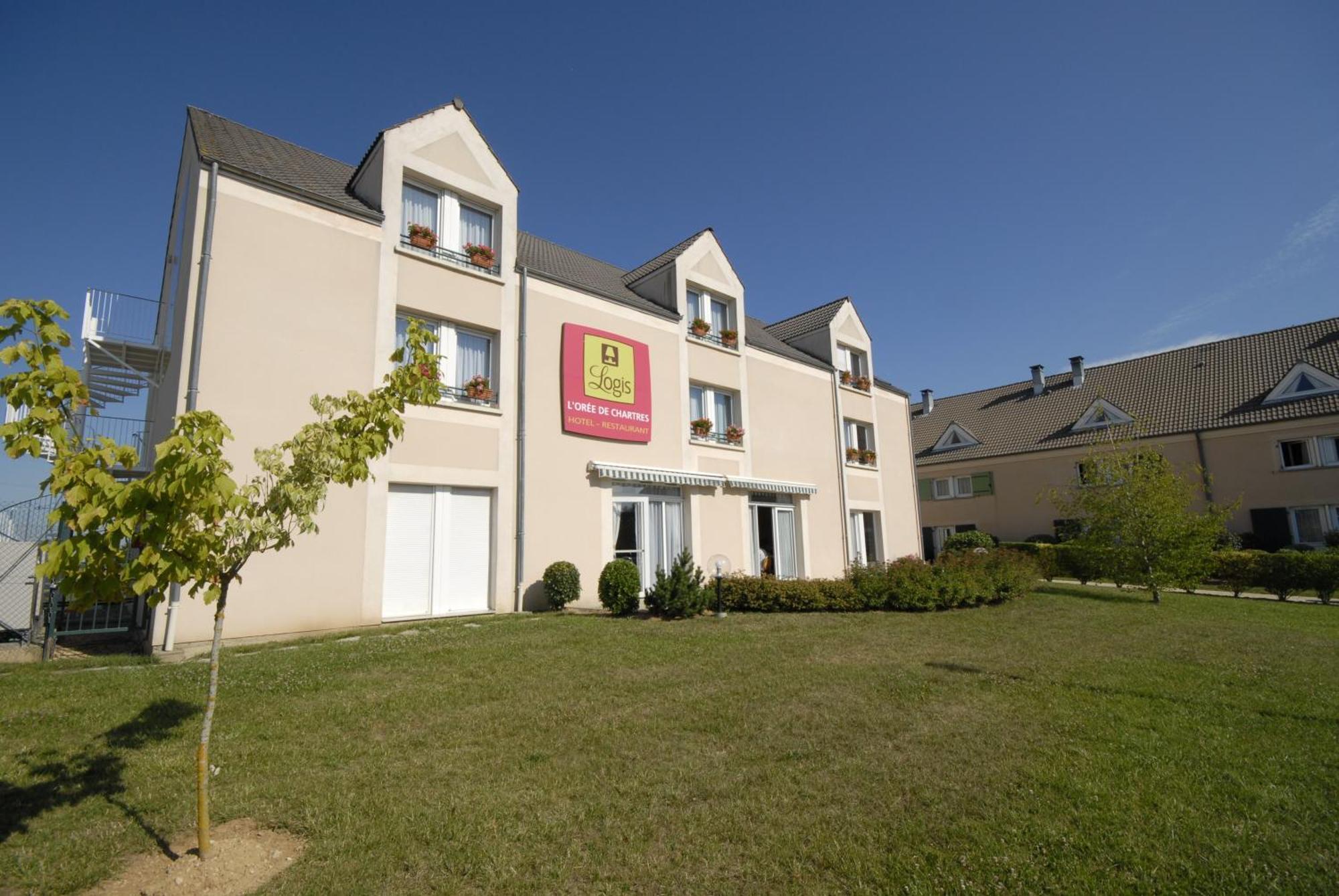 Logis Hotel L'Oree De Chartres - Barjouville Bagian luar foto
